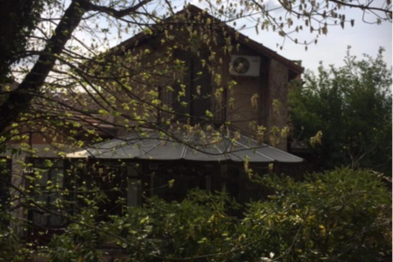 Le 17 Hotell Courthézon Exteriör bild
