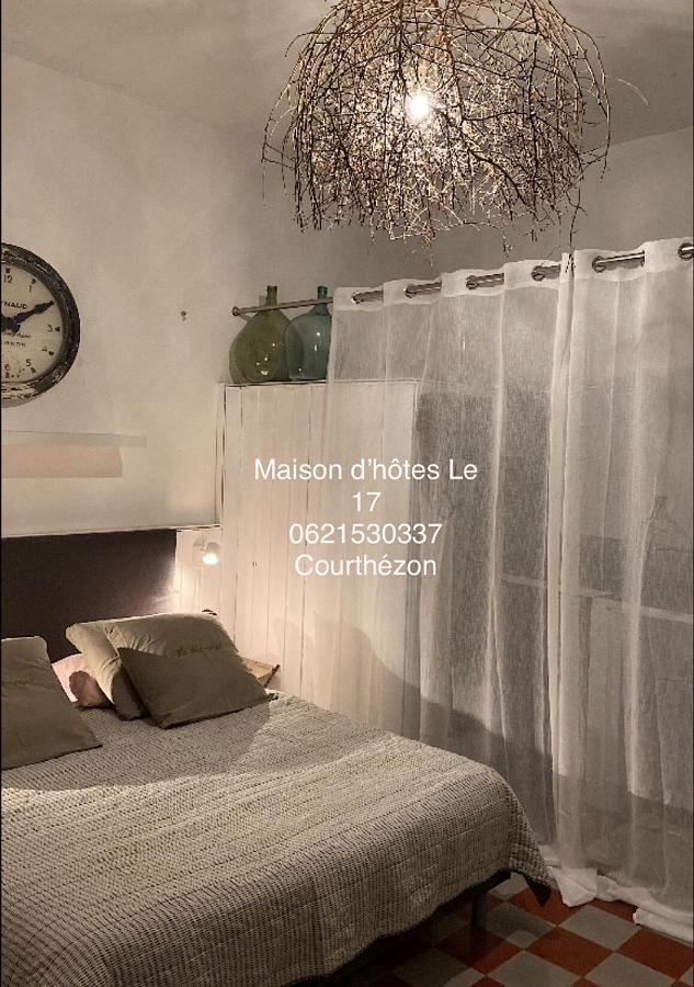 Le 17 Hotell Courthézon Exteriör bild