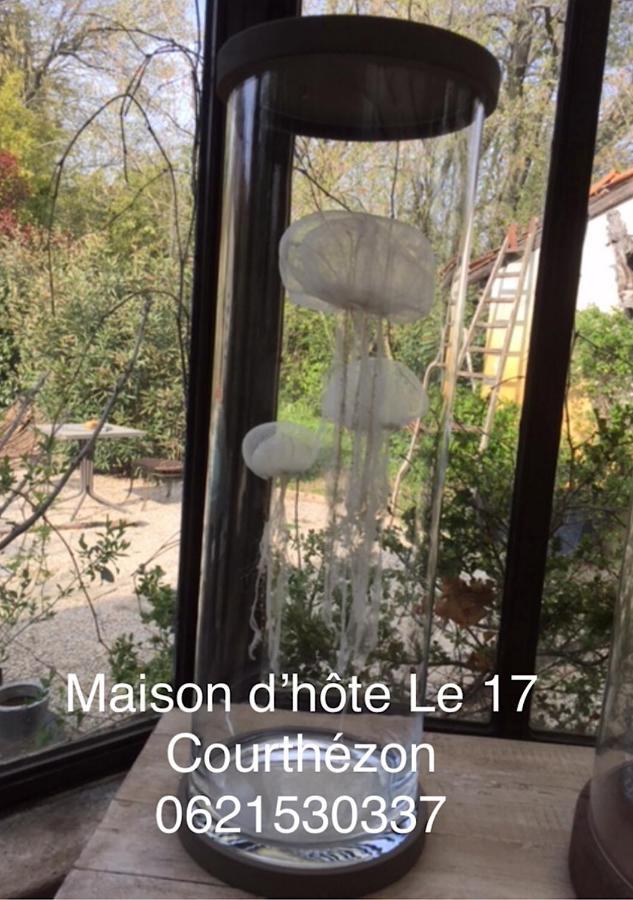 Le 17 Hotell Courthézon Exteriör bild