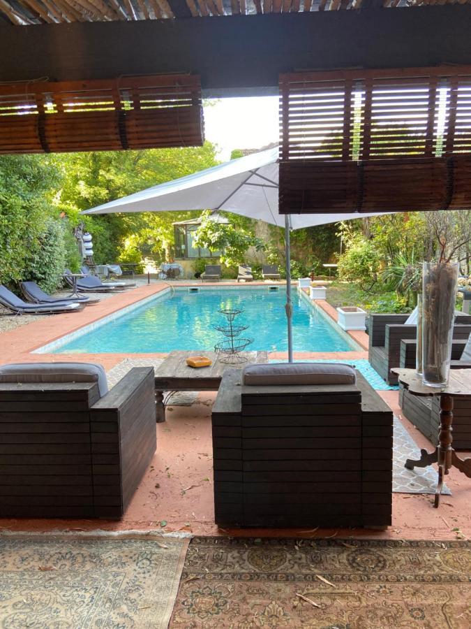 Le 17 Hotell Courthézon Exteriör bild