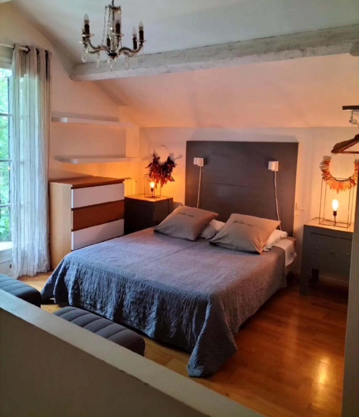 Le 17 Hotell Courthézon Exteriör bild